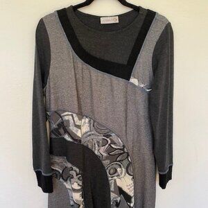 S'Quise Paris: Abstract Art Crinkled Tunic
